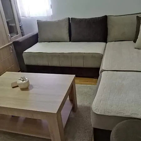 Apartment Gaga Donji Komren