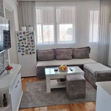Apartment Gaga Donji Komren