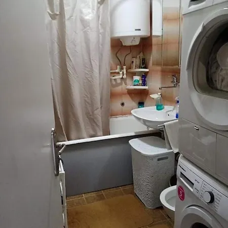 Gaga Apartment Donji Komren